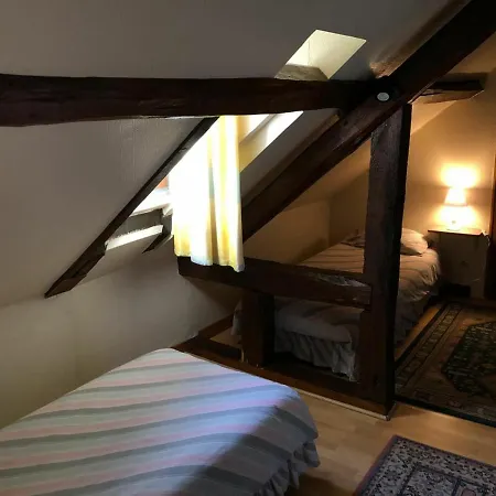 Сasa de vacaciones Longère Rénovée Proche Du Mans Avec Jardin Et Salle De Jeux - Fr-1-410-248