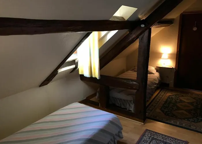 Hébergement de vacances Longère Rénovée Proche Du Mans Avec Jardin Et Salle De Jeux - Fr-1-410-248